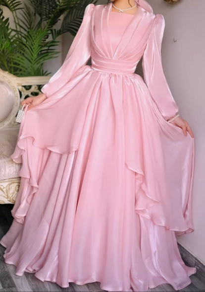 دريسات سواريه باللون الوردي