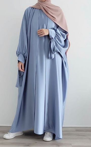 عبايات خليجية ملونة جميلة