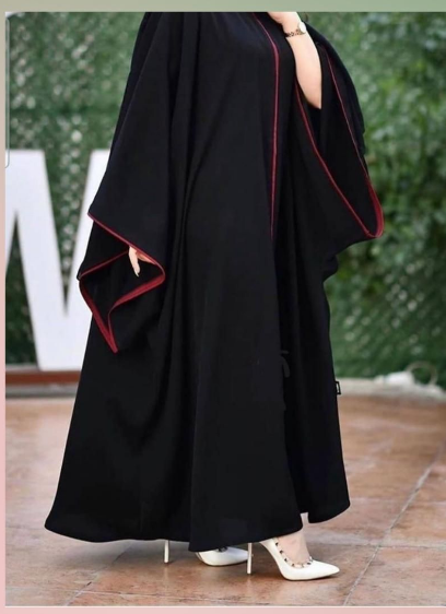 صور عبايات خليجي سوداء كلوش