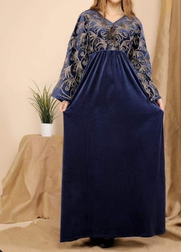 عبايات خليجي بيتي باللون الكحلي