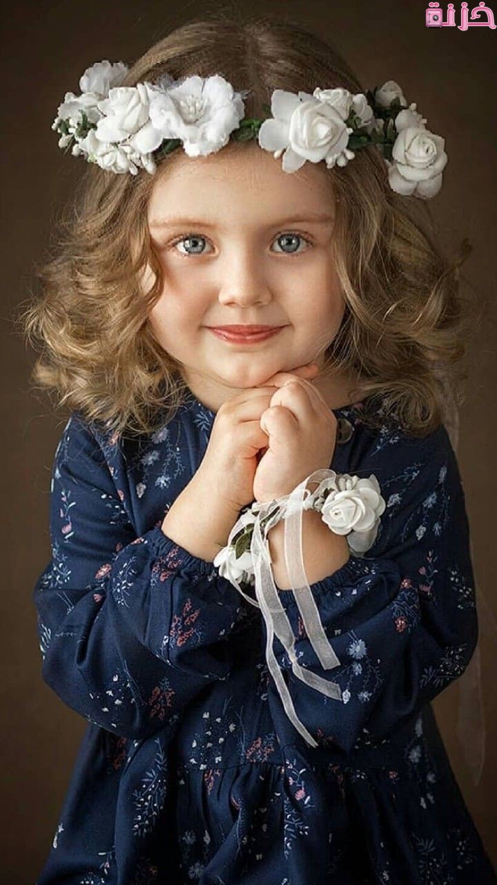 اطفال كيوت يضحكون